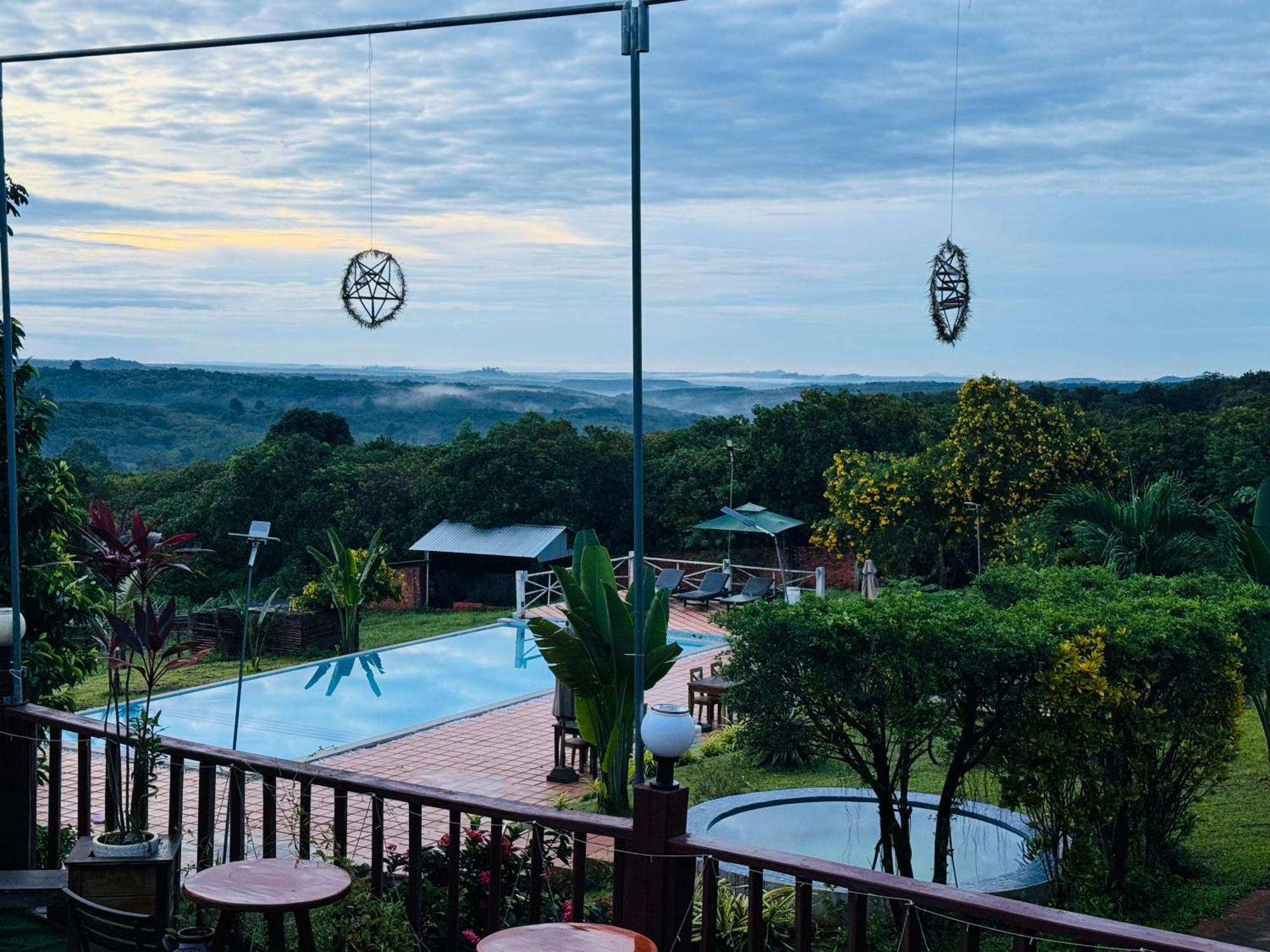 Ratanakiri Paradise Hotel & Restaurant Banlung Екстериор снимка