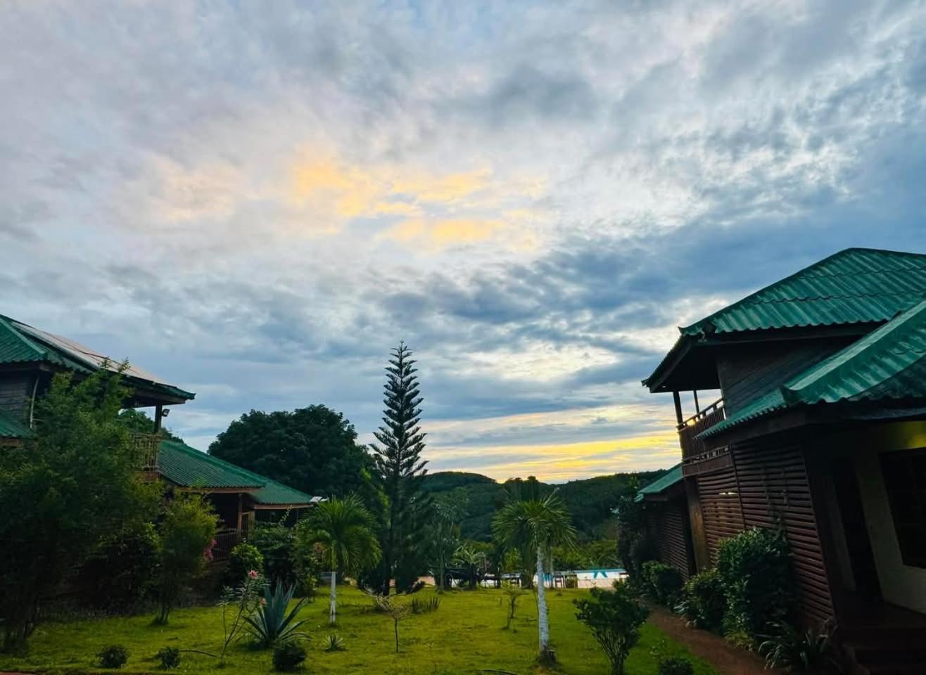 Ratanakiri Paradise Hotel & Restaurant Banlung Екстериор снимка