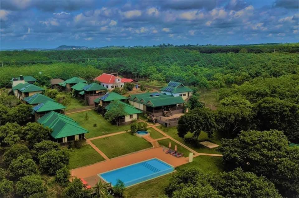 Ratanakiri Paradise Hotel & Restaurant Banlung Екстериор снимка
