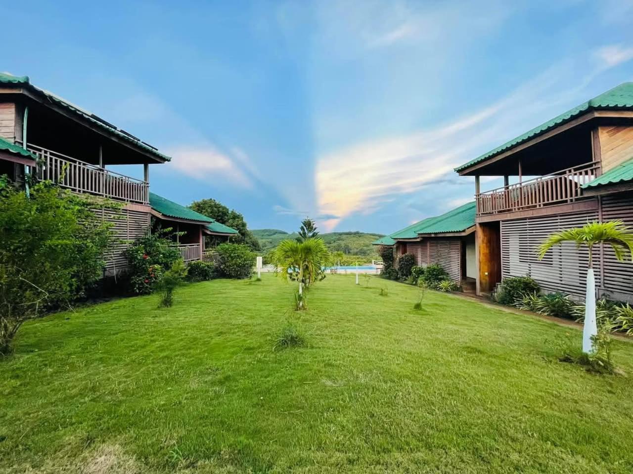 Ratanakiri Paradise Hotel & Restaurant Banlung Екстериор снимка